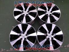 Honda genuine
Alloy Wheels
Jade
RS/FR4