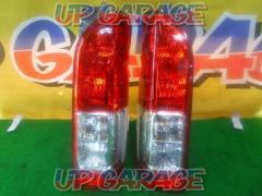 Left and right set TOYOTA genuine
Tail lens