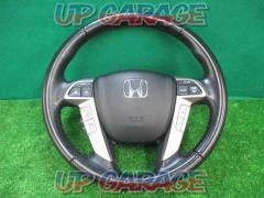 HONDA
Inspired / CP3
Genuine leather steering wheel