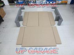 Land Cruiser/100 series early model/5-seater, manufacturer unknown
Bed Kit
(Beige leather)