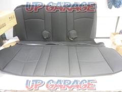 Unknown Manufacturer
Second seat cover