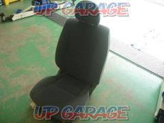Driver's seat side only Toyota genuine
Reclining seat
