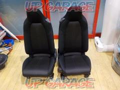Mazda genuine
ND system
Roadster
Genuine sheet
Right and left