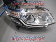 Is there a reason Honda genuine
Step Wagon / RP 3 · RP 4
Genuine LED headlights/Right side only/Driver's side only