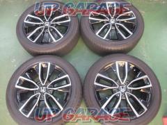 Honda original (HONDA)
Vezel/RV5/e:HEV/Z grade genuine wheels
+
DUNLOP (Dunlop)
LEMANS
V