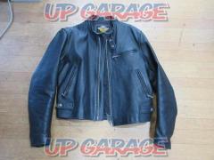 HarleyDavidson
Leather jacket
40187
XL size