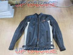 HYODD3O
Leather jackets/winter jackets
M size