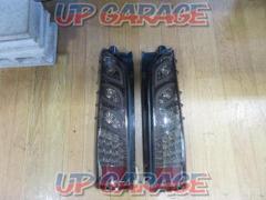 Manufacturer unknown 200 series Hiace
Full LED tail lens
Right and left