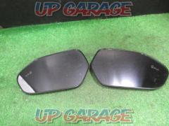 TOYOTA genuine mirror lens
Right and left
