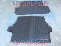 Manufacturer unknown 200 series Hiace
Narrow-body
Luggage mat
2 pieces set