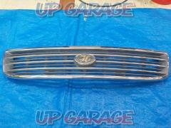 TOYOTA
100 Hiace
Late genuine front grille