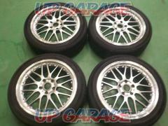 Unknown Manufacturer
Mesh wheels + ROADSTONEEUROVIS
SPORT
04
225 / 45R18
