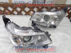 Nissan genuine
HID headlights
Right and left
Rooks / ML 21 S