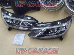 Unknown Manufacturer
US specification headlights
RM1/4
CR-V