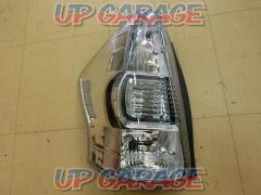 Toyota (TOYOTA)
Prius α / ZVW40
Previous term genuine tail lens
[Left only]
STANLEY
47-46