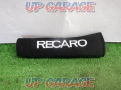 RECARO
Belt pad
Cover