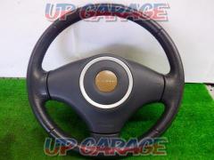 SUZUKI
Genuine leather steering wheel