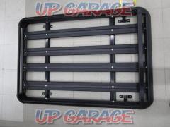 Unknown Manufacturer
Roof rack