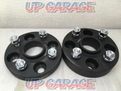 GAsupply
Hub ring with a wide tread spacer