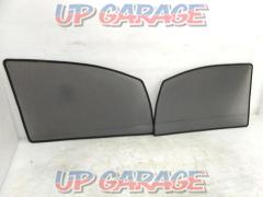 Unknown Manufacturer
sunshade
Driver's side/passenger's side only
2 pieces set
Noah/Voxy/Esquire
80-series