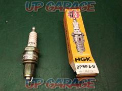 NGK
BP5EA-11
Spark plug