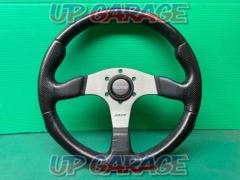 MOMO (peach)
RACE
Leather steering wheel
Φ350mm