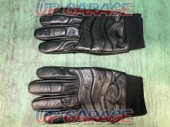Buggy
Leather Gloves