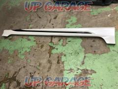 MODELLISTA
Corolla Sports
Side skirts
Right only