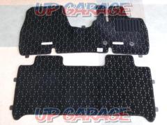 Nissan
B44A
Lukes
Genuine floor mat