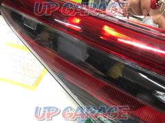 Unknown Manufacturer
Tail lens
70 Series Camry
US specification
Outer only