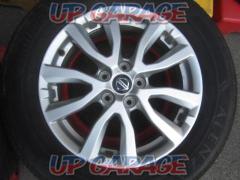 Nissan genuine
Spoke wheels
+
BRIDGESTONE
ALENZA
LX100