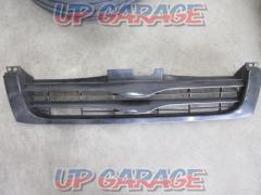 Toyota
Hiace 200
Type 2 genuine front grille