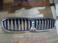 BMW
G20 series 3 series late model genuine grill