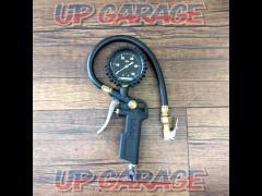 ASTROPRODUCTS
Air tire gauge
Gun type