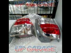 TOYOTA
Spade genuine tail lens
Right and left