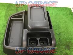 TOYOTA
[58826-26020]
Genuine center console for Hiace (200 series)