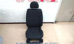 TOYOTA (Toyota)
200
Hiace 6th generation genuine reclining seat