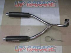 OVER
RACING Twin Tail Muffler ■ Monkey 125cc
Used in bore-up vehicles