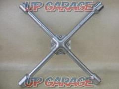 Cross wrench (T-shaped wrench) of unknown manufacturer