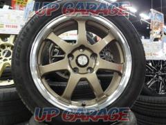 Unknown Manufacturer
7-spoke wheels
+
Tire Front: DUNLOP
VEURO
VE304
+
R: FORTUNA
ECOPLUS
UHP