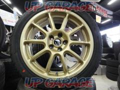 Comes with new tires!! BRIDGESTONE O.Z
Prodrive (OZ X Prodrive)
PRODRIVE
P-WRC1
+
Tire KENDA (Kenda)
KR 20