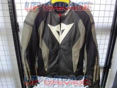Dainese
Leather jacket
Black / gray
Size 48