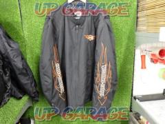 Harley Davidson 98582-11VM
Nylon jacket
Size 2XL