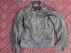 Henry Begins
HBJ-048
Fake leather jacket
L size