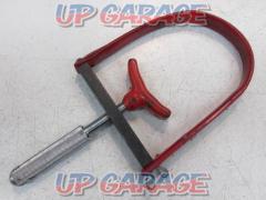 Unknown Manufacturer
Band holder
To remove the pulley