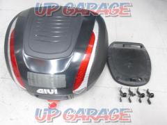 GIVI (ENT)
B33 Monolock Case (with base)
Capacity about 33L
