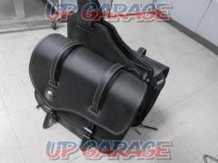 DEGNER (Degner)
Nylon double saddle bag (NB-39B)
Capacity: 32L (16L per side)