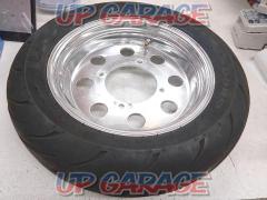 DAYTONA (Daytona)
Tubeless aluminum wheels
APE1000 (HC07/rear)