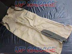 RossoStyleLab (Rosso style lab)
Cargo pants
Size: Ladies L