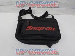 Snap-on (snap-on)
One-shoulder bag